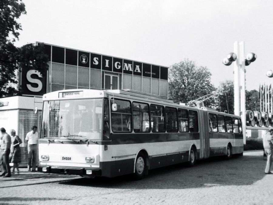  Skoda 15Tr 1989 года  (фото 2 из 4)